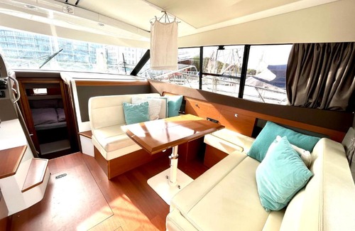 Dusternbrook Boat Rental | Sonnige Yacht Boot Ein Ferienhaus auf dem Wasser