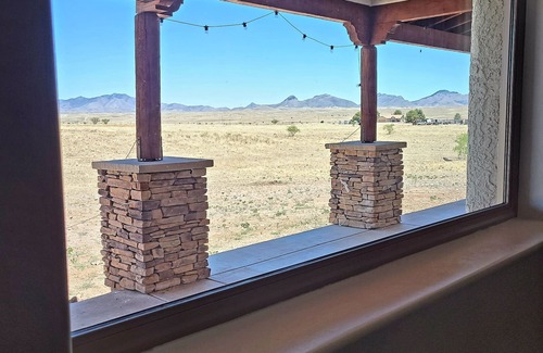 Elgin House | Sonoita Ranch House On 20 Acres With a View!