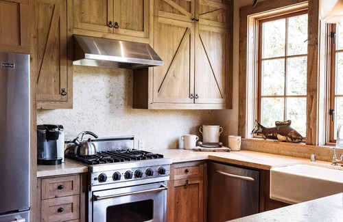 Kenwood House | Sonoma Farmstay Experience in Wine Country