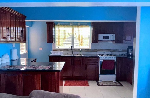Little Bay Apartment | Soothing apartment with AC in charming Barzeys