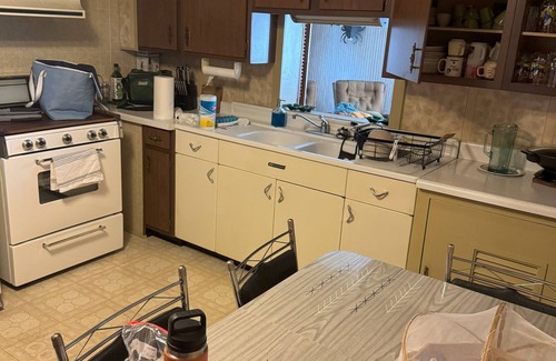Bodines House | Soothing house with AC just north of Williamsport - 2 bedrooms