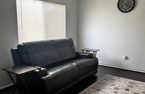 University Park House | Soothing townhome nPerfect weekend rental. For all Texas A&M football fans