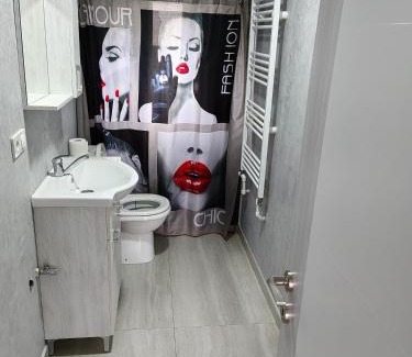 Tirgu Neamt Apartment | SorinaApartament2