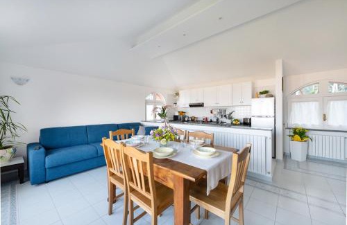 Sorrento House | SorrentoVibes - Sea view Rooftop Apartment with Jacuzzi & Garden