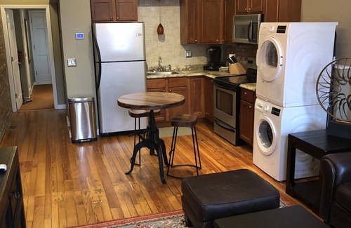 Soulard Apartment | Soulard Residence: Milan suite