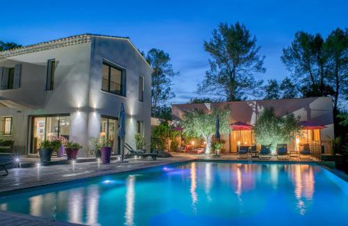 Saint-Maximin-la-Sainte-Baume Bed & Breakfast | Sous les oliviers - Studios climatisés de standing tout-équipés