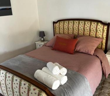Sarrazac Bed & Breakfast | Sous la glycine