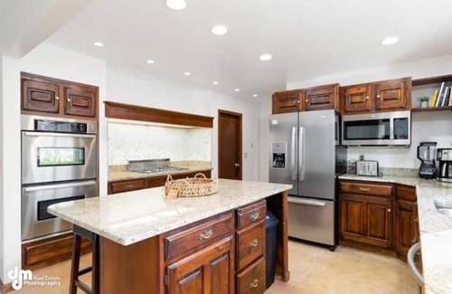 Huffman - O' Malley House | South Anchorage Oasis