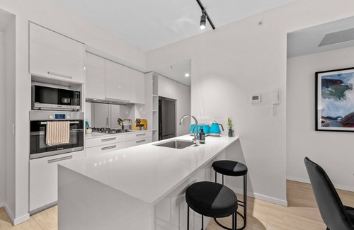 West End Apartment | South Bank Sensational! ~ 1Bed,1Bath,1Car,Balcony