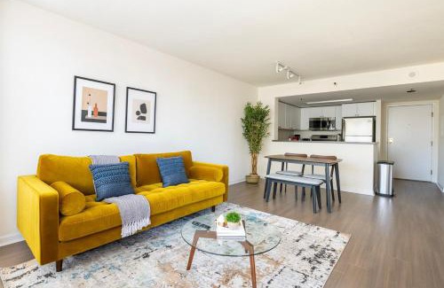 South Beach Apartment | South Beach 1br across the street from SF bay SFO-1661
