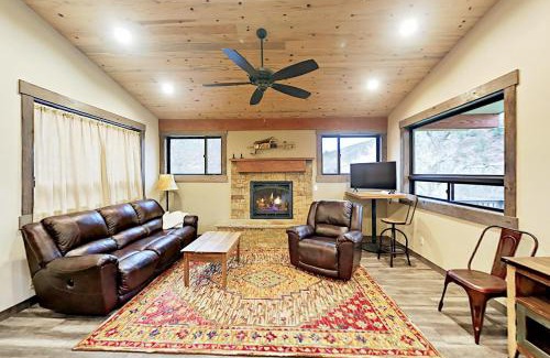 Carbondale House | South Bill Creek