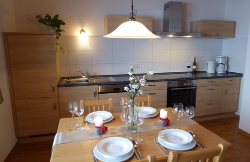 Bolsterlang Apartment | South-facing apartment with uninterrupted mountain views! Wonderfully calm! WiFi free.