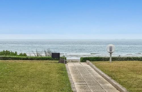 Cabourg Apartment | South-facing terrace, direct beach access