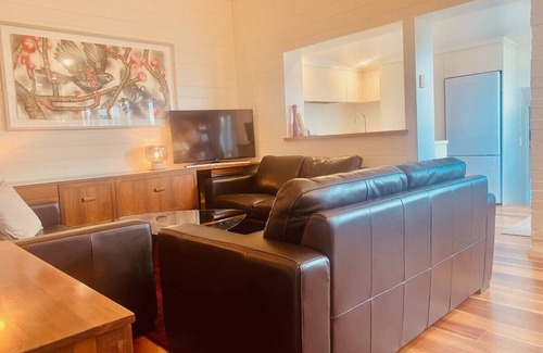 South Hobart House | South Hobart - Sanctuary Quality & Comfort