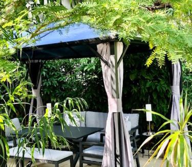 Clifton Beach Bed & Breakfast | South Pacific Bed & Breakfast