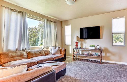 South Salt Lake House | South Salt Lake Home with Hot Tub 7 Mi to Downtown