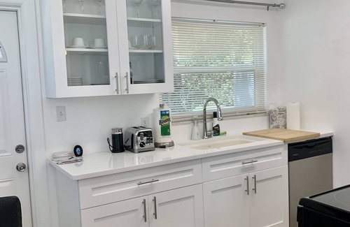 Port Tampa City House | South Tampa Macdill AFB area - 15 minutes to downtowns Tampa and St. Petersburg!
