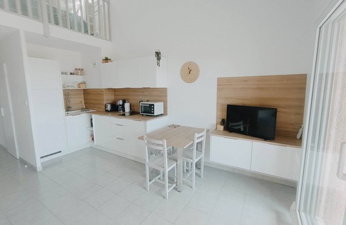 Saint-Aygulf Apartment | SOUTH very nice T2 duplex splendid sea view 2 min walk from the beach WIFI air conditioning