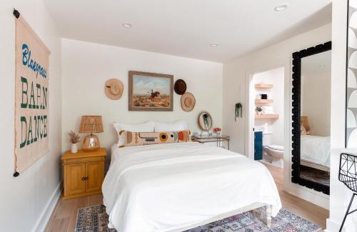 Melrose Apartment | Southbound Stays - Lonestar