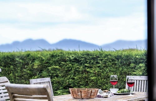 Dolphin Sands House | Southerlys Beach House - Freycinet Holiday Houses