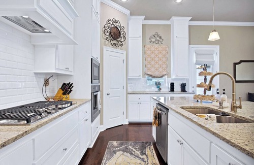 Geismar House | Southern Comfort! Charming 3 Bedroom Between Baton Rouge and New Orleans