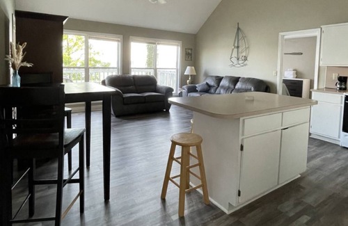 Chambers County Cabin | Southern Lakeside Cabin #15