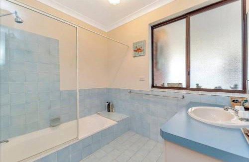 South Yunderup House | Southern River Canal Retreat