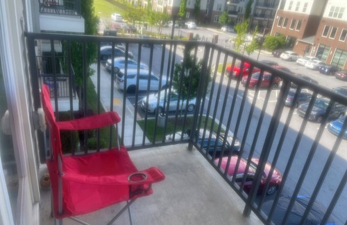 Northlake Apartment | Southern Sanctuary with WiFi and AC in peaceful Tucker.