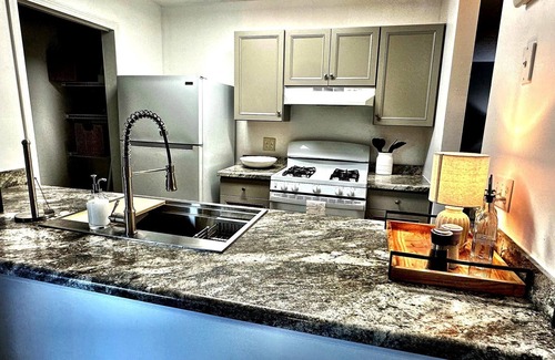 Newnan House | Southern Solace