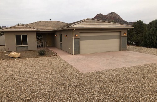 Apple Valley House | Southern Utah getaway
