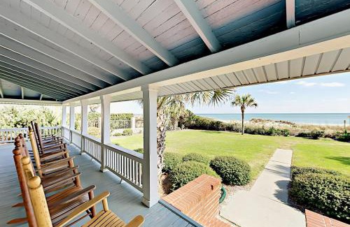 Golden Mile House | Southern Villa