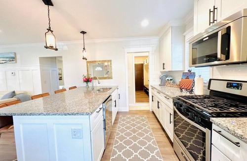 South St. Paul House | Southie Paradise: Minutes to Xcel Energy Center
