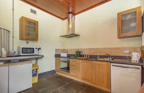 Southport Cottage | SOUTHPORT COACH HOUSE, family friendly, with a garden in Southport