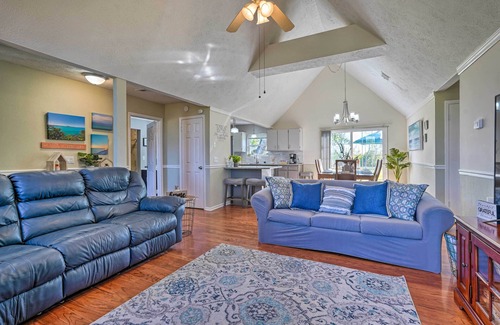 Southport House | Southport Getaway w/Private Pool ~ 15 Mi to PCB!