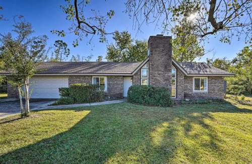 Southport House | Southport Getaway with Private Pool about 15 Mi to PCB!