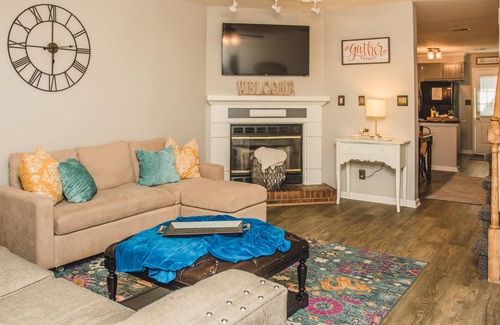 Fairforest House | SouthTownes * Westgate Area Townhouse