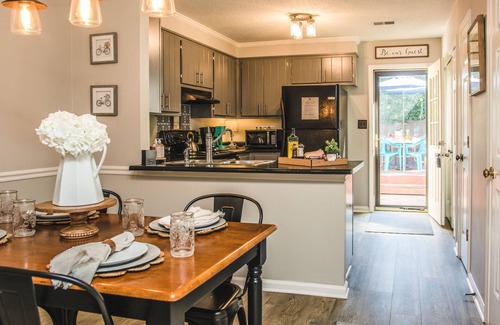 Fairforest House | SouthTownes * Westgate Area Townhouse