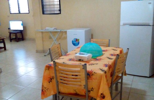 Petionville Apartment | Souvenir House: 4br, Wifi, TV, AC, 24h elect, Fridge.