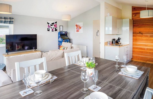 Raywell Ski Chalet | Spa Lookout (Pet Garden)