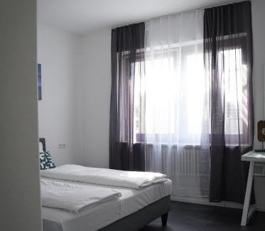 Innenstadt-West Apartment | Space Hotel Double Rooms