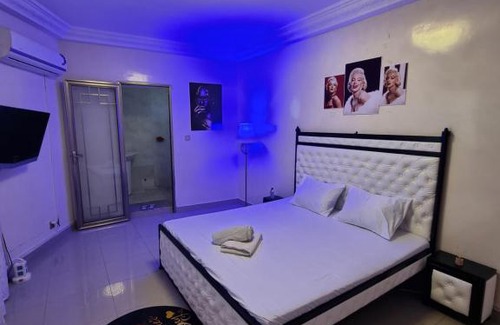 Ouakam Apartment | Spacieux Appartement 2chambre Salon MEUBLÉE FACE MONUMENT DE LA RENAISSANCE