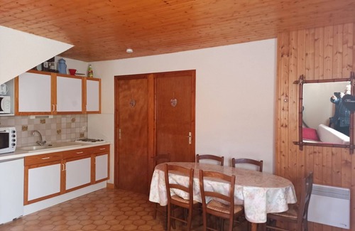 La Toussuire Apartment | Spacious ground floor apartment of an individual chalet 'Les Ecrins', La Toussuire