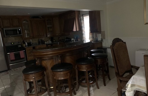 Lithonia House | Spacious 1,900sf 2bedroom 6bed apartment,family gathering nurses singles couples