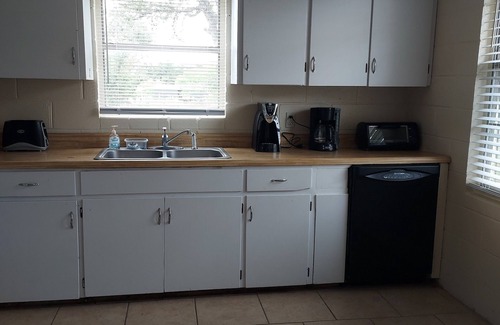 Silver Creek Village House | Spacious 1 bedroom 1 bath house sleeps 5 one block from Burnet County Boat Ramp