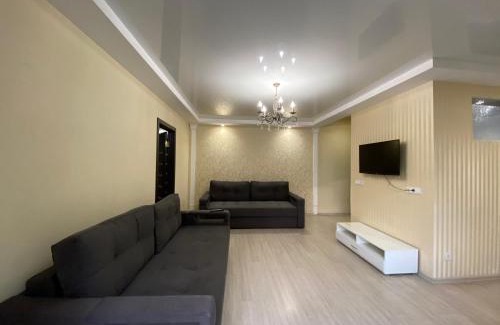 Dnipro Apartment | Spacious 1-bedroom near Most City Center