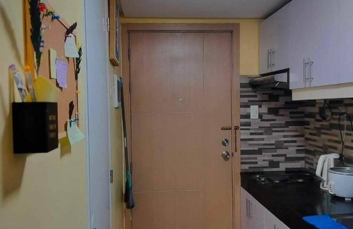 South Triangle Condo | Spacious 1-Bedroom Condo in Quezon City with Private Pool