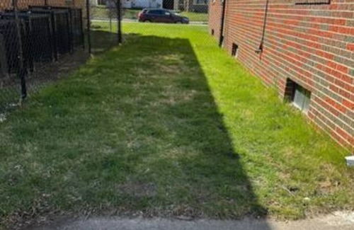 Ottawa House | Spacious 1Bed/1Bth Pets OK, Close to ProMedica, UT