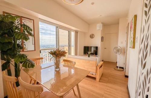 A. Bonifacio Apartment | Spacious 1BR with Sunset view at The Celandine