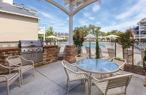Windsor Apartment | Spacious 2 BDRM Condo in Sonoma Wine County