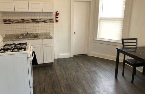 Paterson Apartment | Spacious 2 bedroom apartment with 1 bathroom and private street entrance